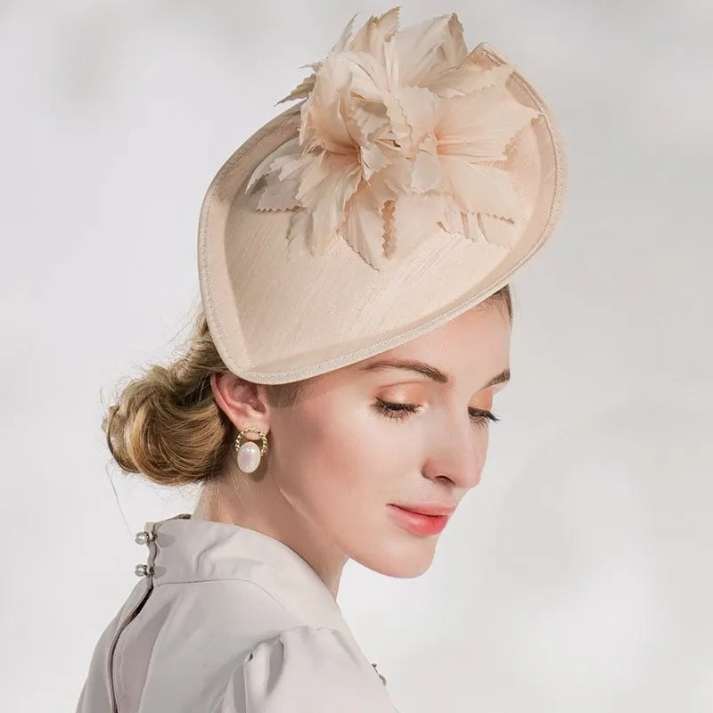 EE 2250 summer new aristocratic temperament English no eaves adjustable female summer hat brim joker hat