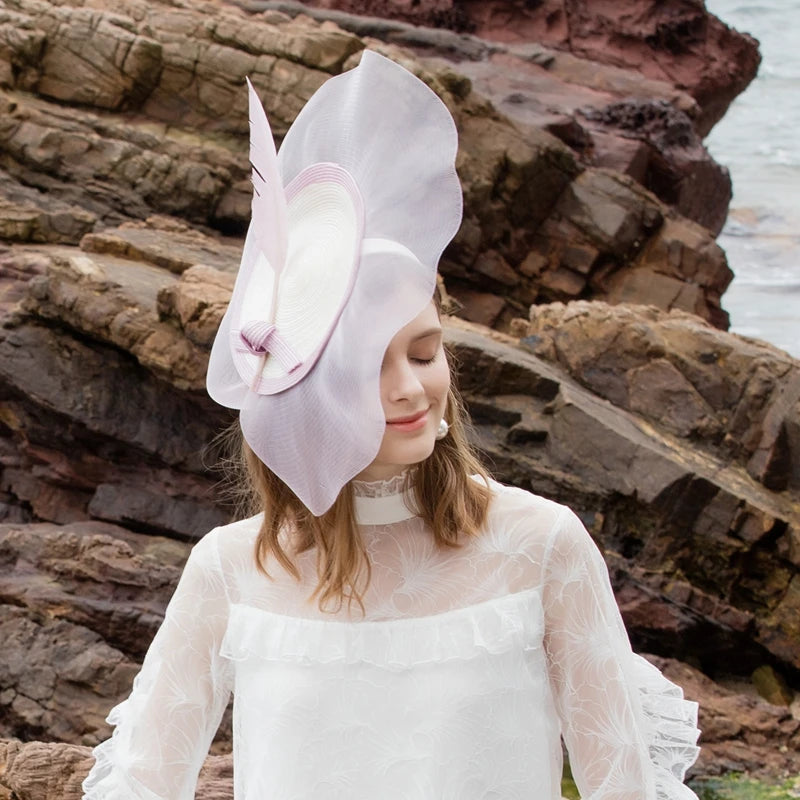EE 2352 Spring and Summer/Original Design/Feather/Veil/Elegant Feminine Style/Special Occasion/Fascinator Hat/Beach Sun Hat