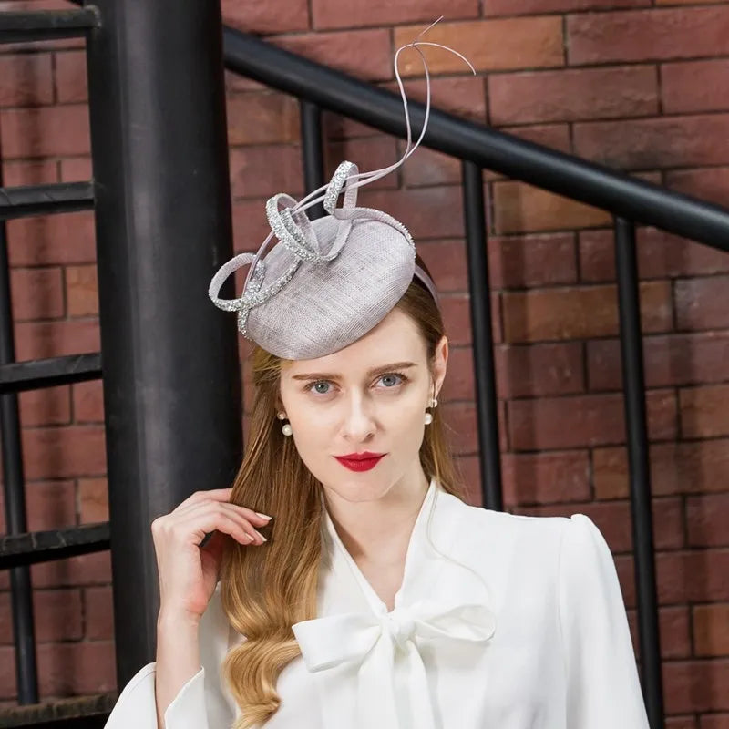 EE 2392 summer new travel elegant British yarn ostrich rod feathers small female summer hat hat