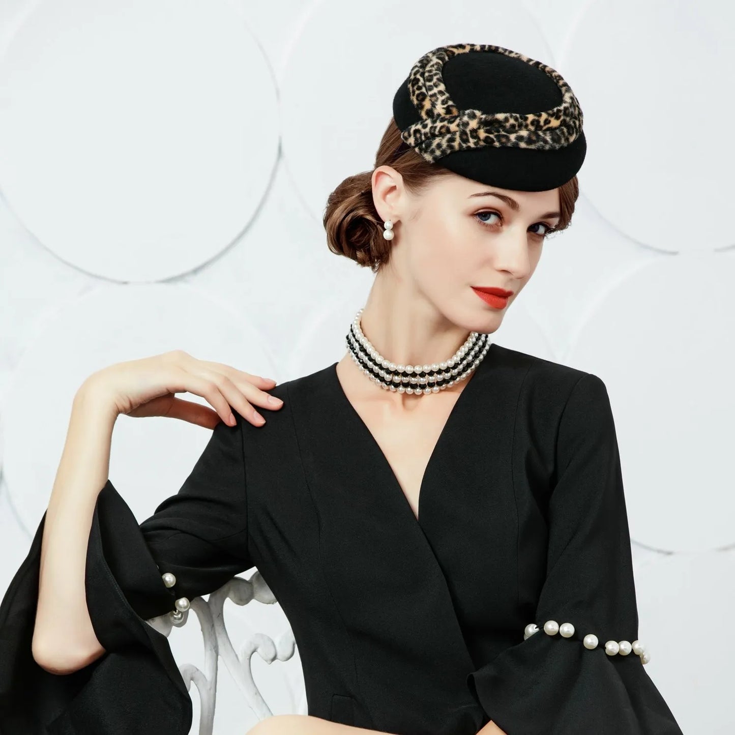 EE 3028 Autumn and Winter New Woolen Top Hat Elegant Retro British Banquet Celebrity Black Hat Girl