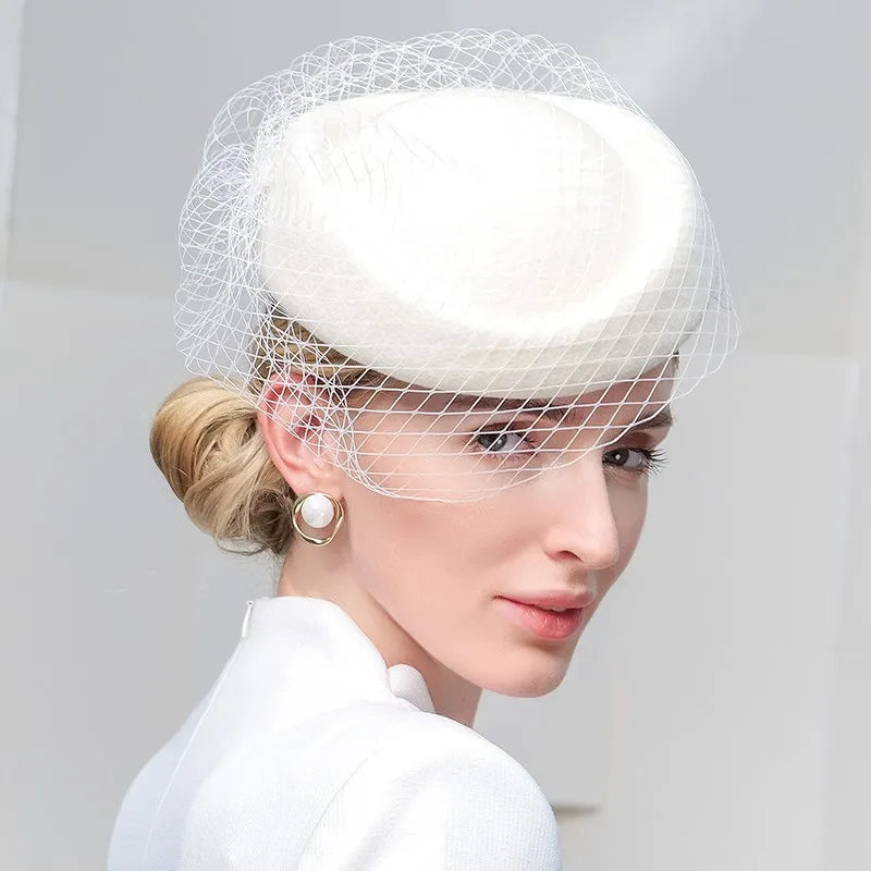 EE 3146 new winter British small retro wool hat beret hat gauze cloth female restoring ancient ways