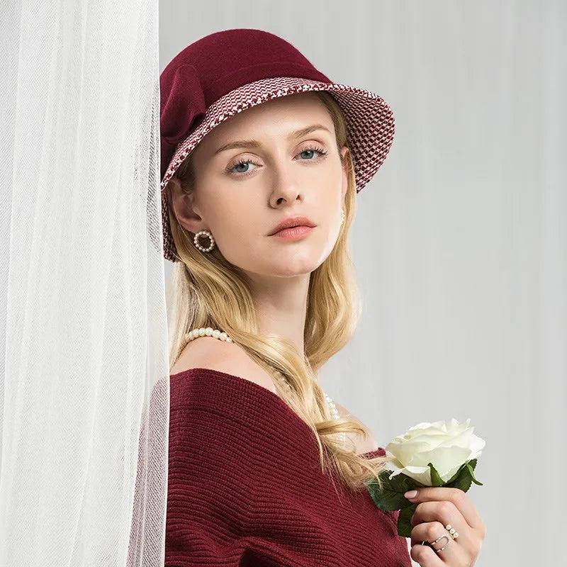 EE 5002 Autumn and winter top hat Fashion women's woolen hat casual woolen equestrian hat British dome winter hat