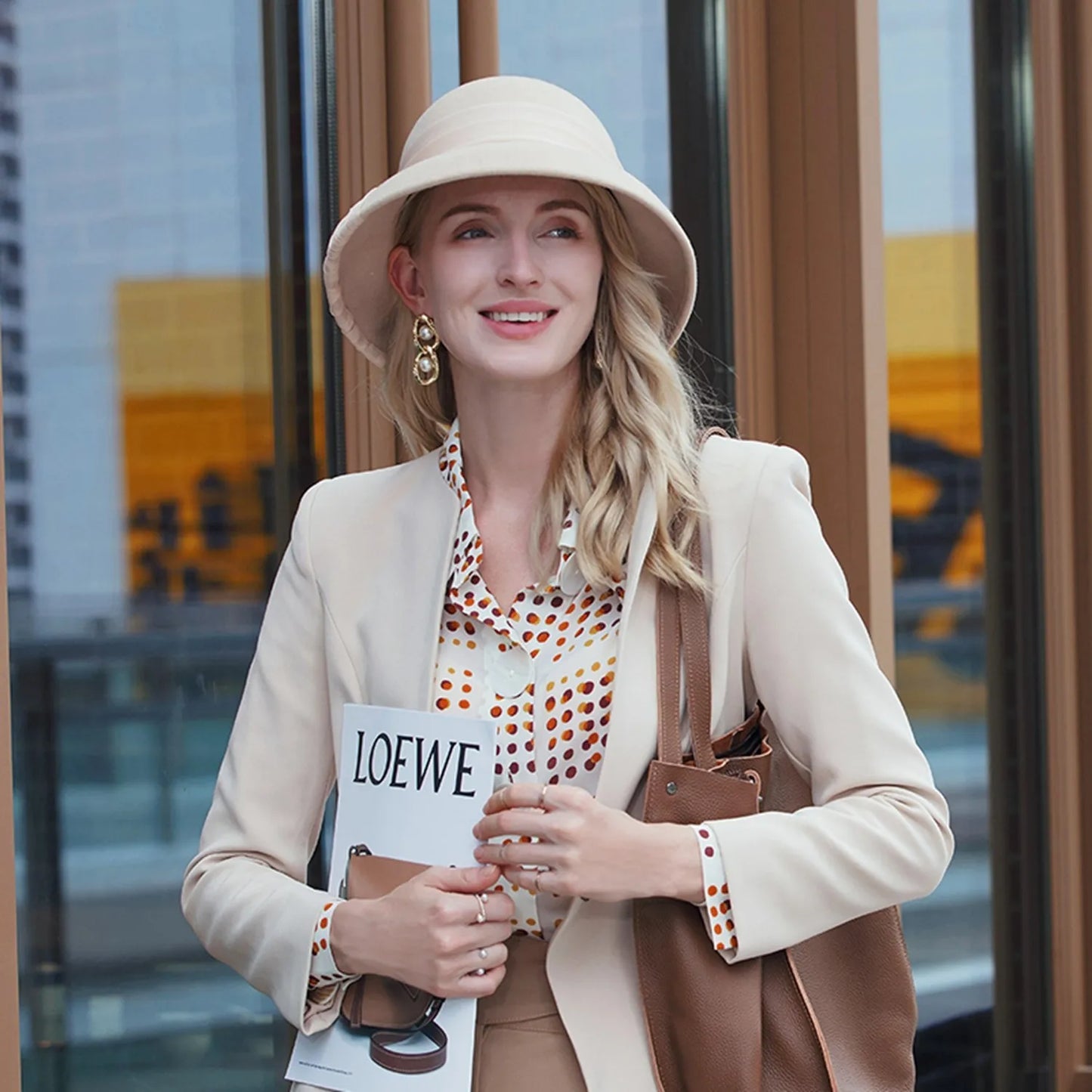 EE 5021 Autumn and Winter New Trendy Brand Retro Woolen Women's Hat Elegant English Top Hat Suitable for Round Face Wool Hat