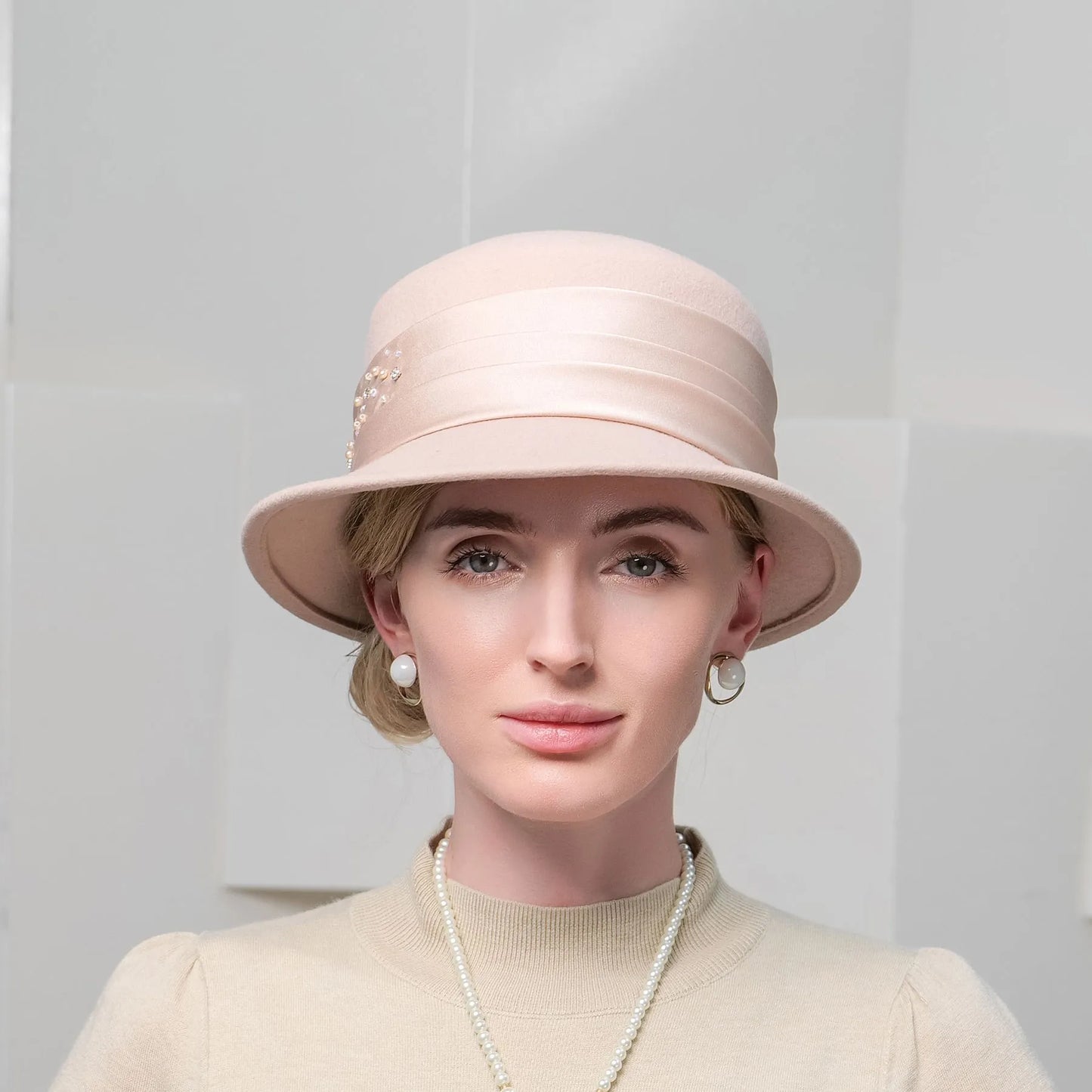 EE 5213 new winter elegant pearl decoration banquet pure wool hat felt trilby female hat in winter