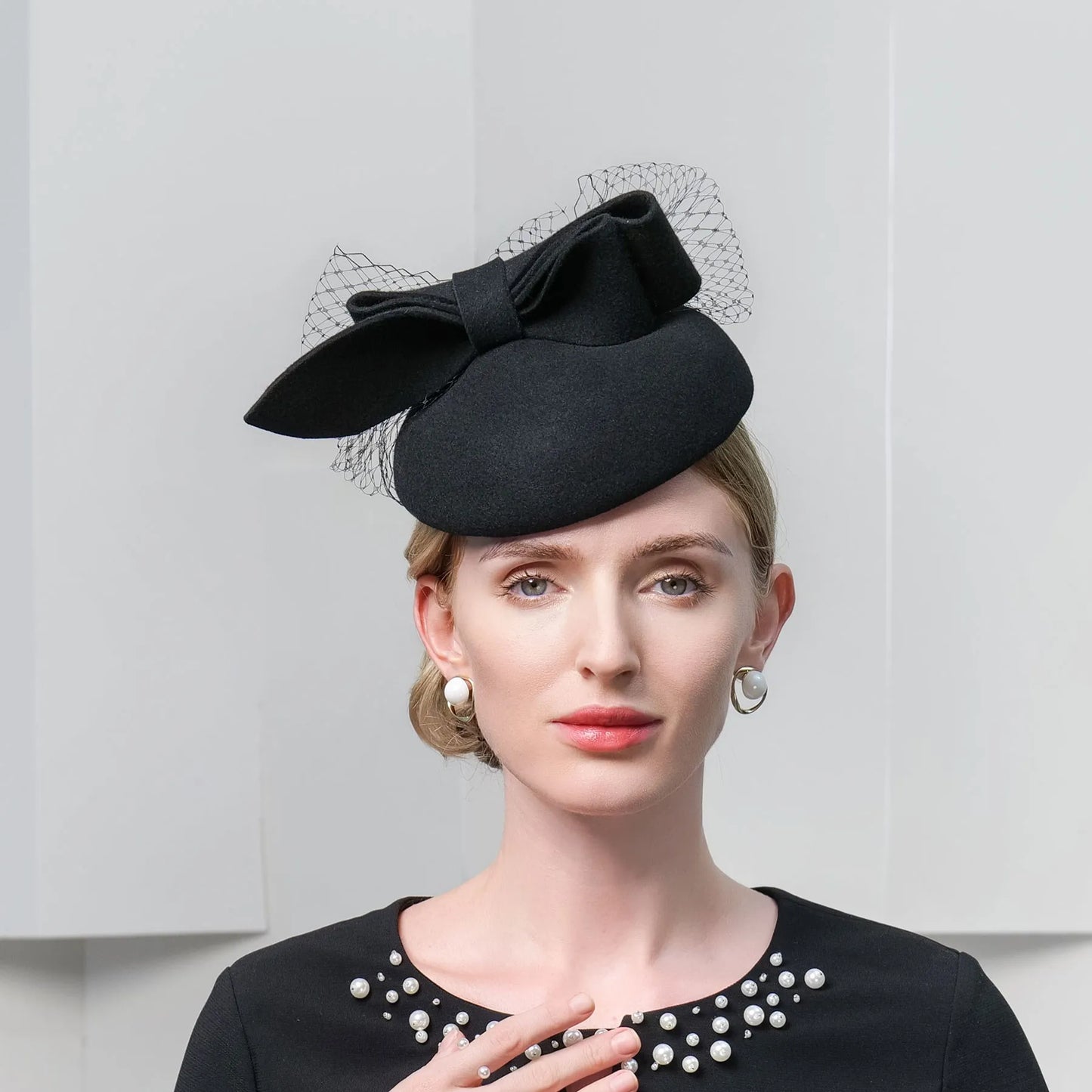 EE3130 new winter sweet bowknot small wool hat elegant female winter joker cloth hat
