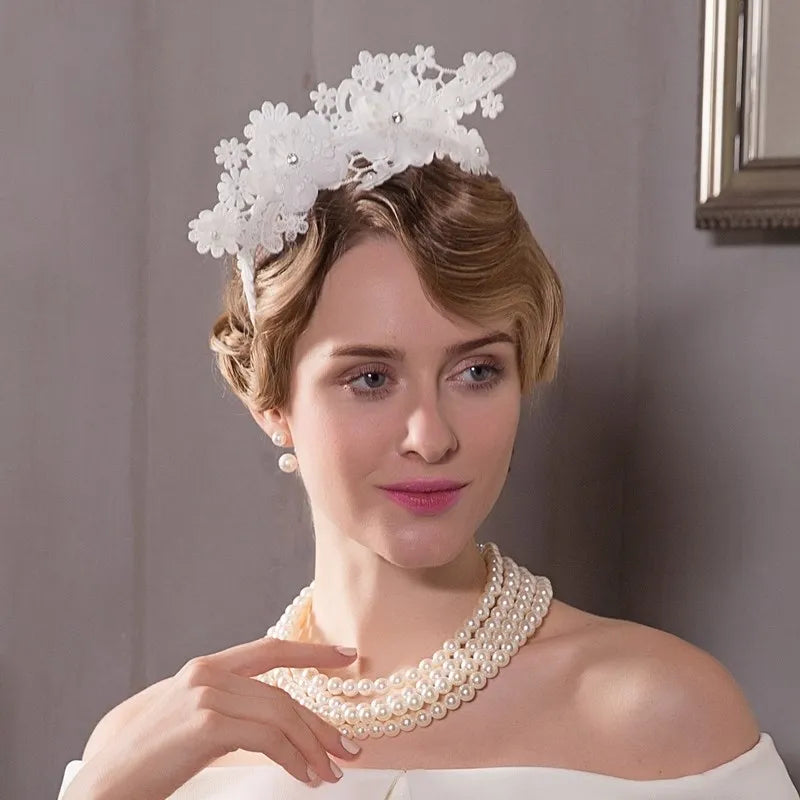 FADVES Elegant White Floral Lace Fascinator Headband with Crystal Accents, Wedding Hair Accessory, Bridal Headpiece 2232