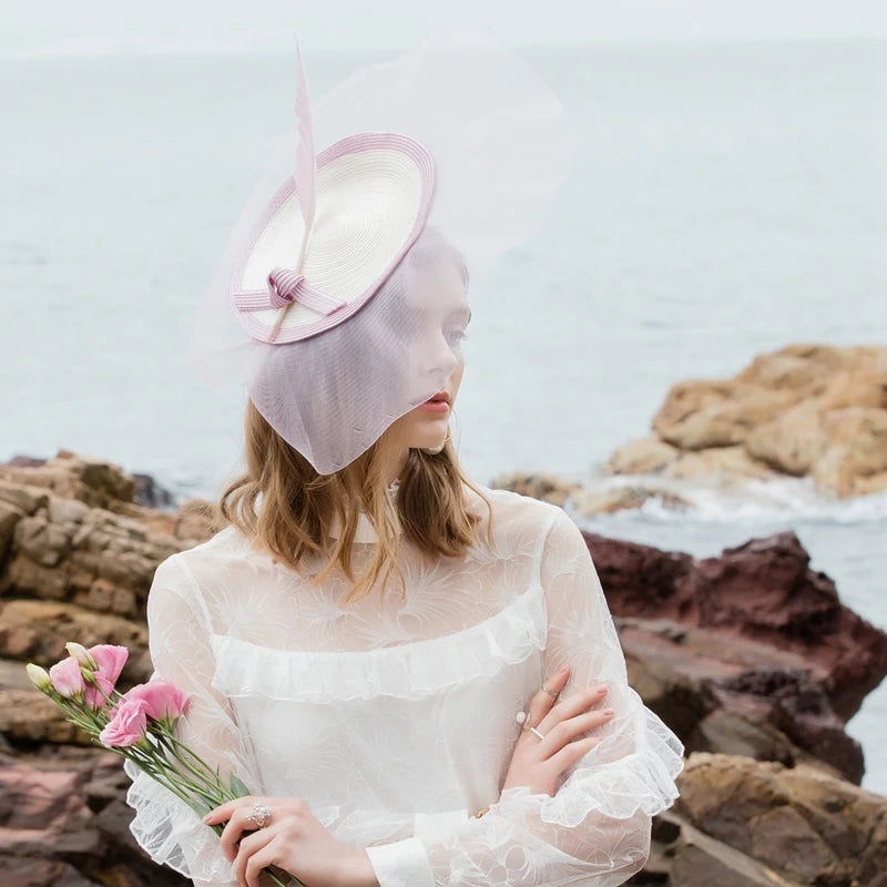 EE 2352 Spring and Summer/Original Design/Feather/Veil/Elegant Feminine Style/Special Occasion/Fascinator Hat/Beach Sun Hat