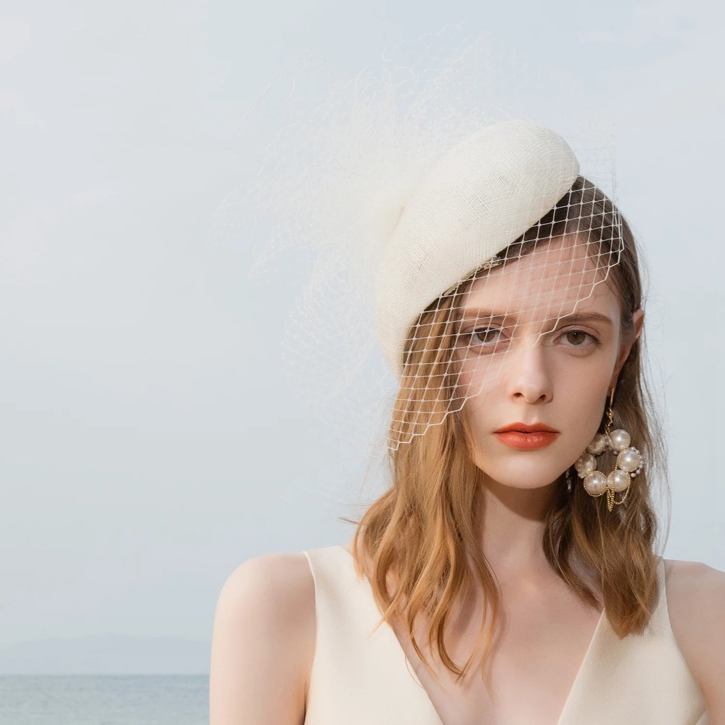 EE 2379 Spring and Summer/Tulle/Sinamay/Elegant Feminine Style/birdcage veil/Special Occasion/Tulle Fabric Hats Headpiece