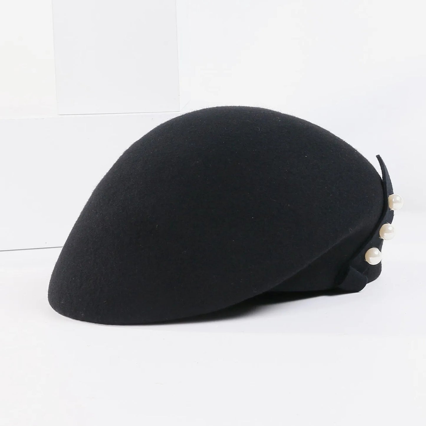 EE 3008 winter hats female han edition of the new party dress hat hat beret pearl decoration