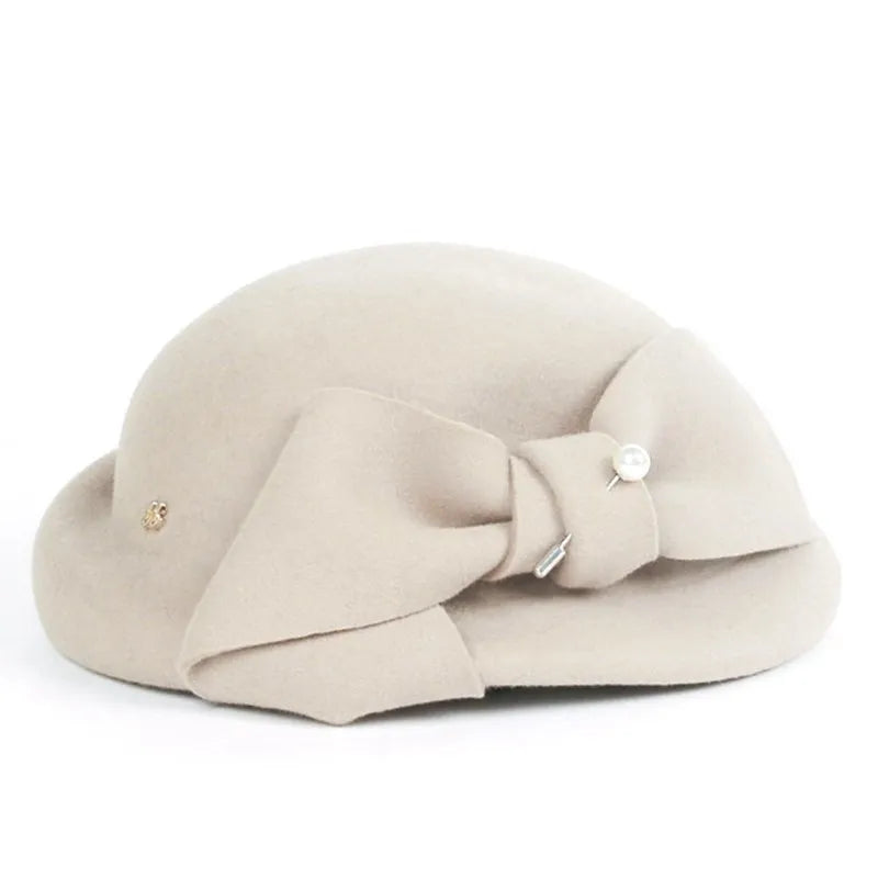FADVES Elegant Wool Felt Beret Hat for Women, White Fascinator Pillbox Style with Bow, Formal Church Wedding Cocktail Party Dress