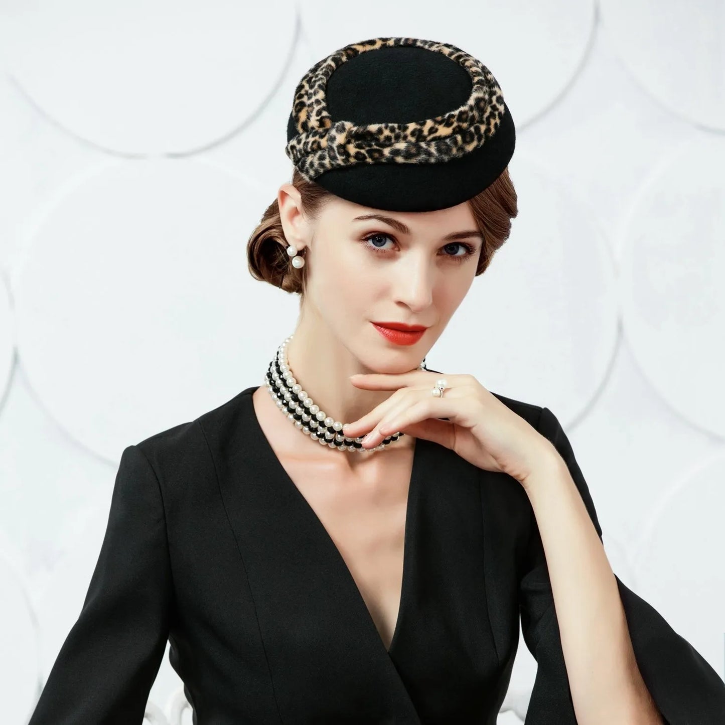 EE 3028 Autumn and Winter New Woolen Top Hat Elegant Retro British Banquet Celebrity Black Hat Girl