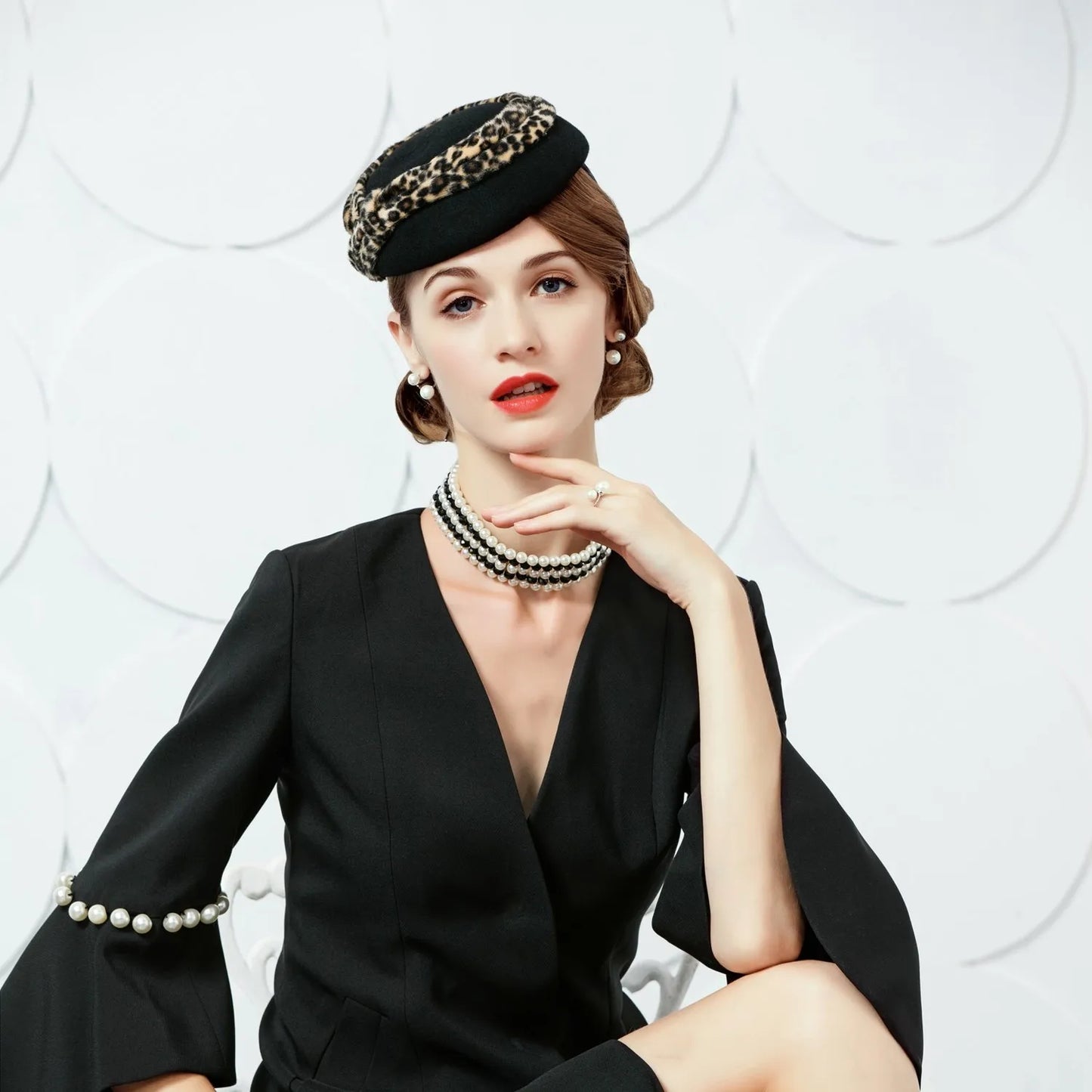 EE 3028 Autumn and Winter New Woolen Top Hat Elegant Retro British Banquet Celebrity Black Hat Girl