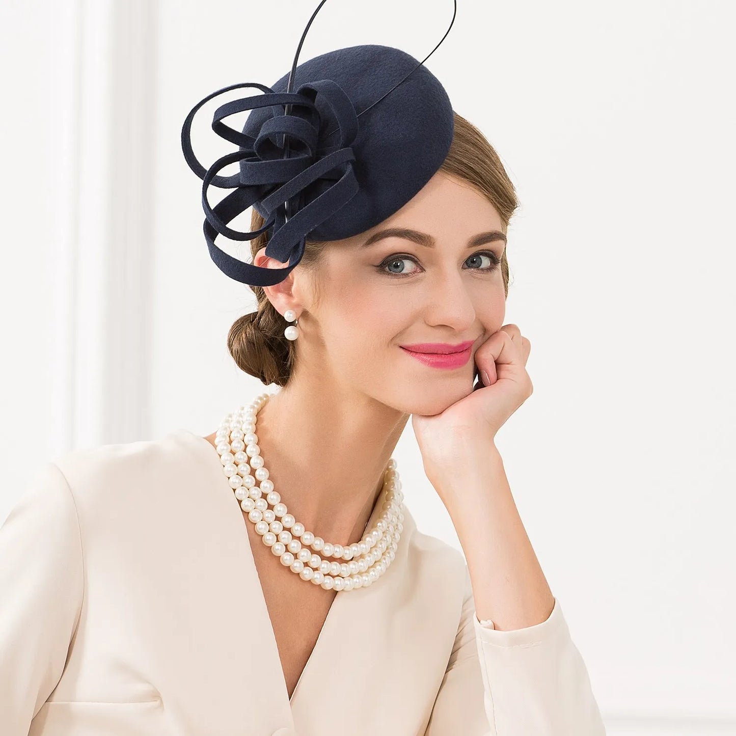EE 3042 in Europe and the individual character small wool hat party dress British female adult hat gauze net winter hat