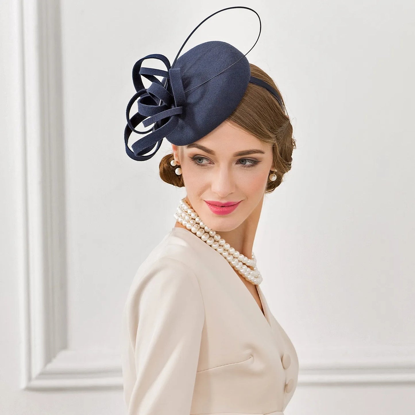 EE 3042 in Europe and the individual character small wool hat party dress British female adult hat gauze net winter hat