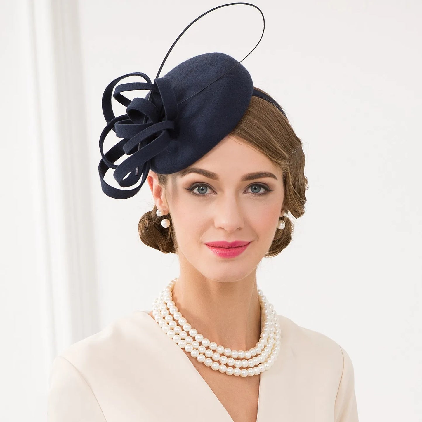 EE 3042 in Europe and the individual character small wool hat party dress British female adult hat gauze net winter hat