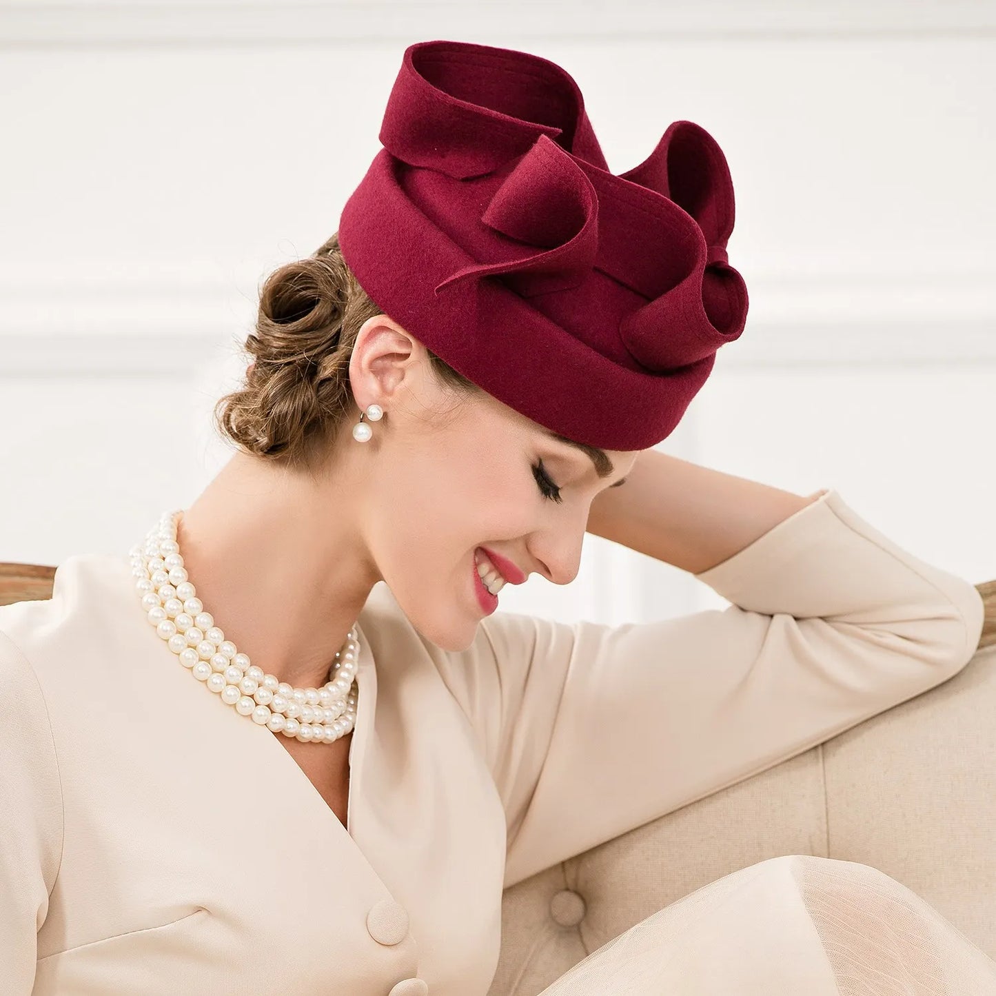 EE 3081 autumn new hat vintage wine red adult female wool hat British socialite party winter hats