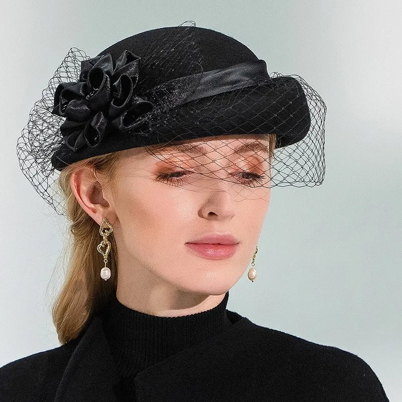 EE 3084  winter new joker hats wool beret web celebrity leisure autumn female winter hats