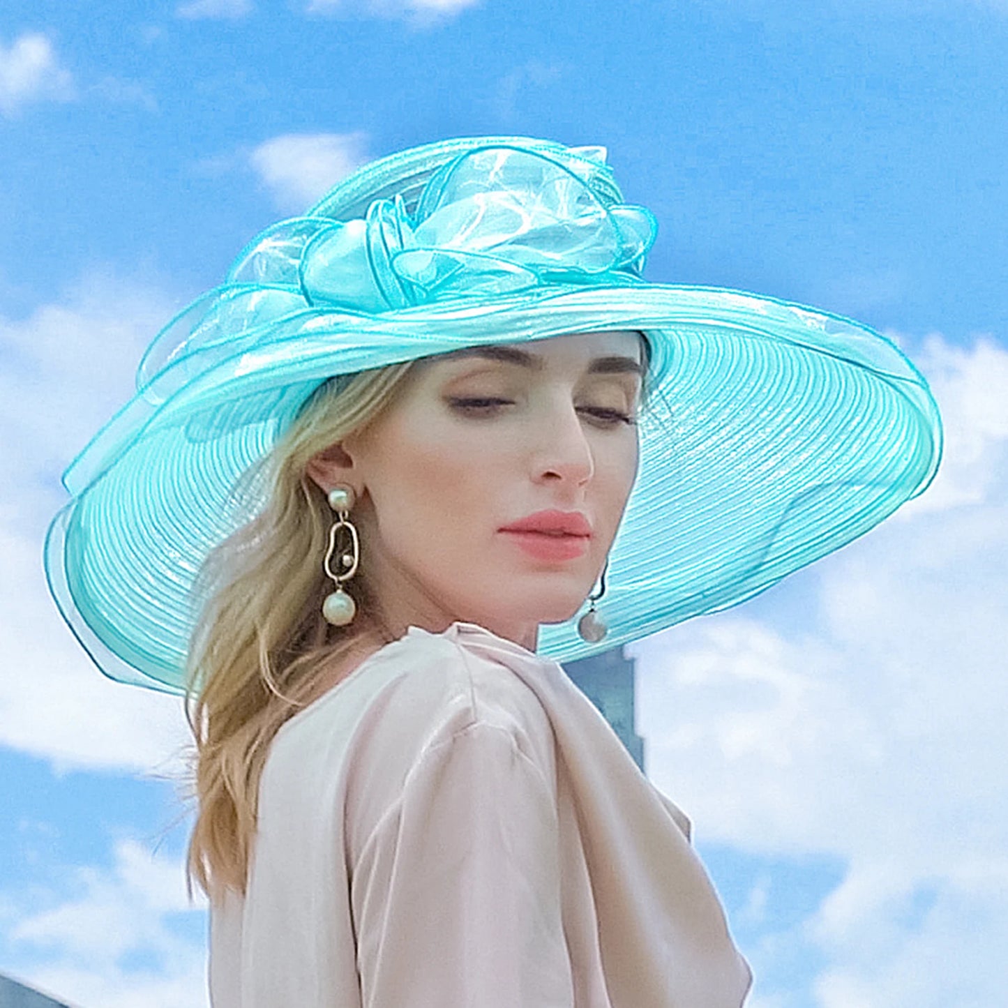 EE 4036 Elegant  Fascinator Hat