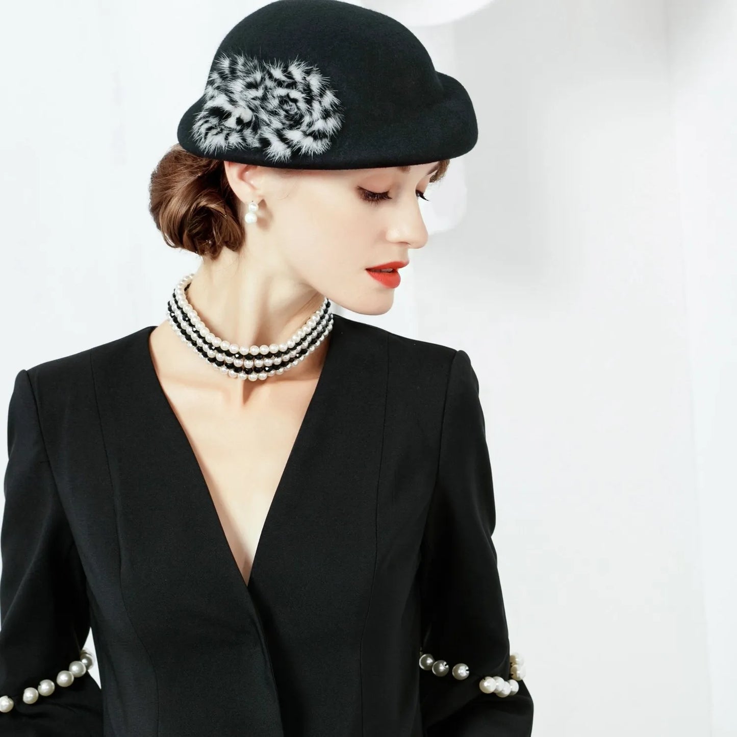 EE 5049 Autumn and winter English wool small top hat Korean version of fashionable woolen beret retro winter hat woman