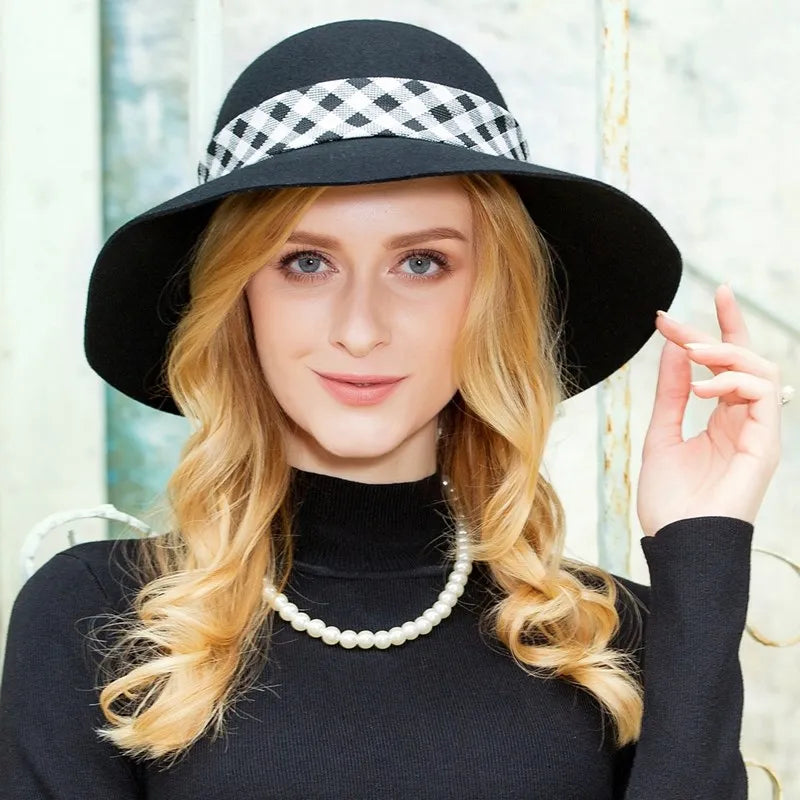 EE 5056 Autumn and winter youth warm woolen top hat Korean version of casual casual winter British hat woman