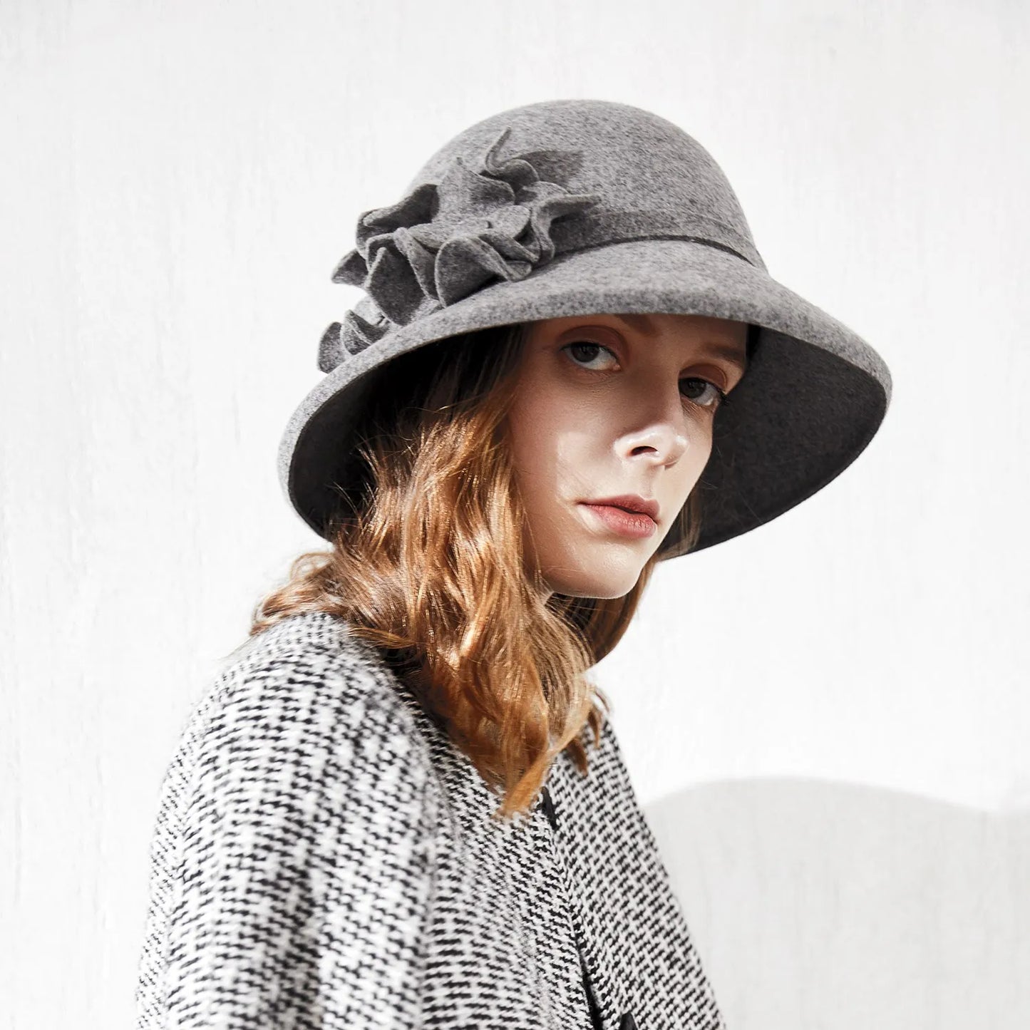 EE 5099  [Wool] Autumn new domed flower woolen hat travel all matching hat female 