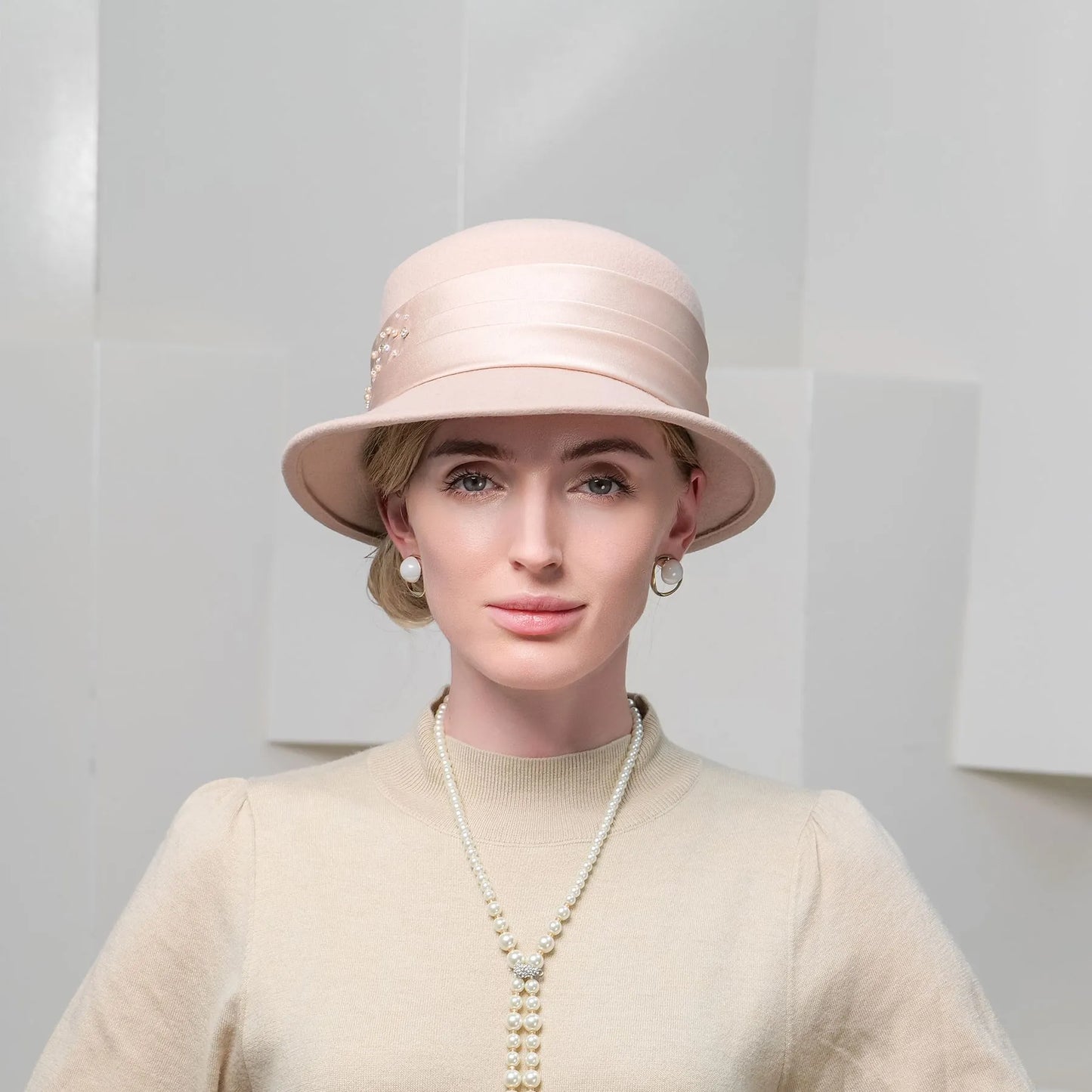 EE 5213  new winter elegant pearl decoration banquet pure wool hat felt trilby female hat in winter