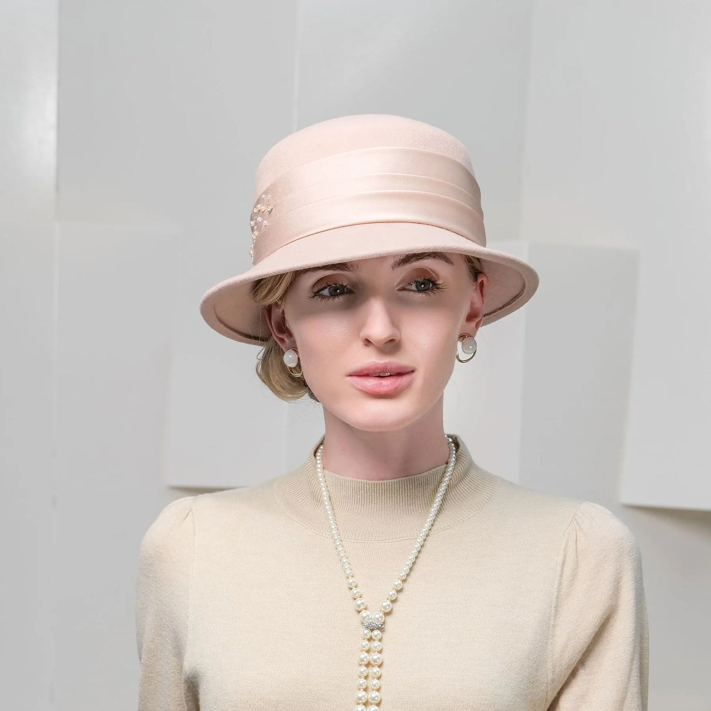 EE 5213  new winter elegant pearl decoration banquet pure wool hat felt trilby female hat in winter