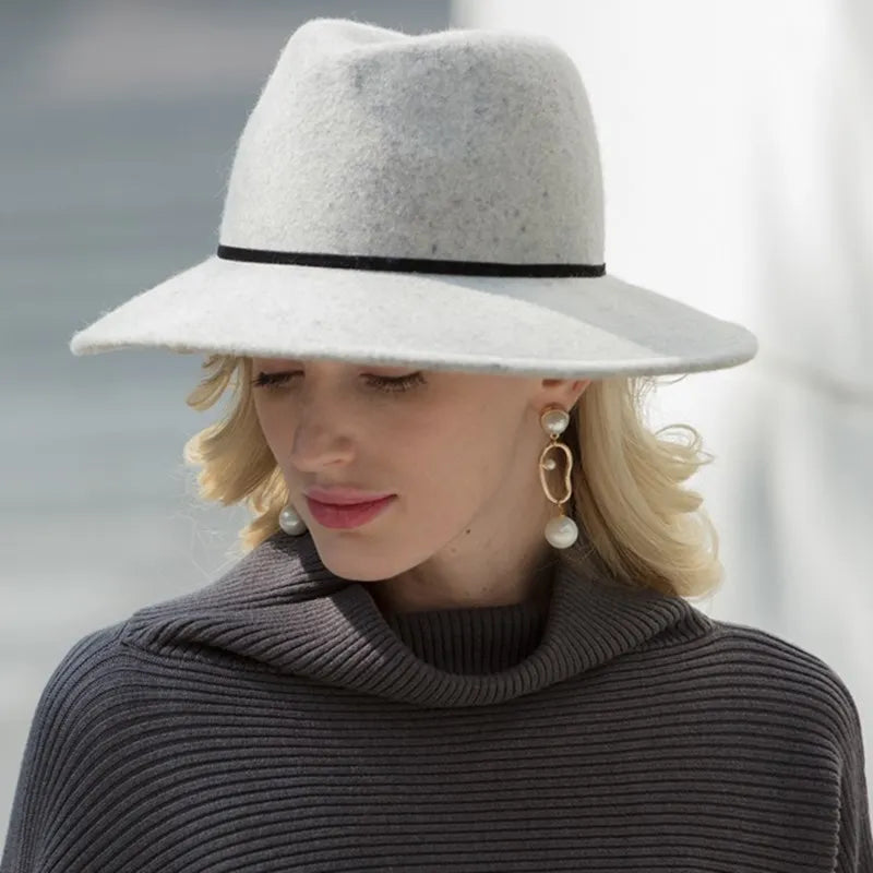EE 5251 new winter travel Sir Cloth cap contracted joker hat female restoring ancient ways of England