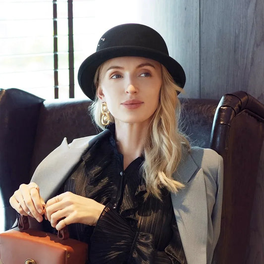 EE 5253 Autumn and Winter New Round Top Rolling Eaves Wool Hat Simple and Versatile Style Celebrity Ladies Hat Children