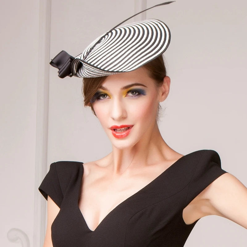 EE 7039 Spring and Summer/Stylish/Elegant Feminine Style/Ostrich Quills/Bowknot/Stripe/Sun Protection/Saucer Hat/Straw Hat