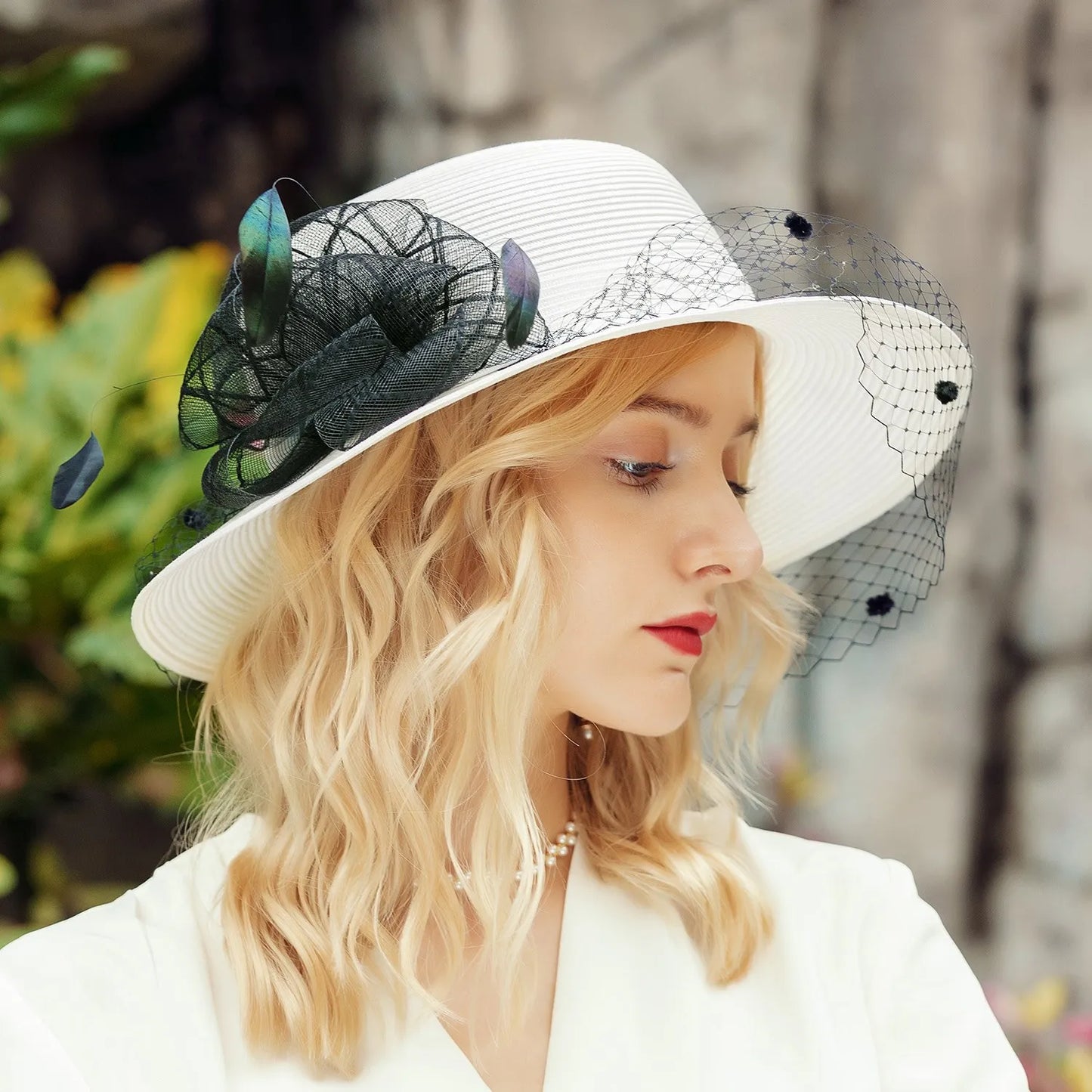 EE 7246 Spring/Summer New Feather Flower Decoration Straw Hat Elegant Sun Protection Versatile Hat Children