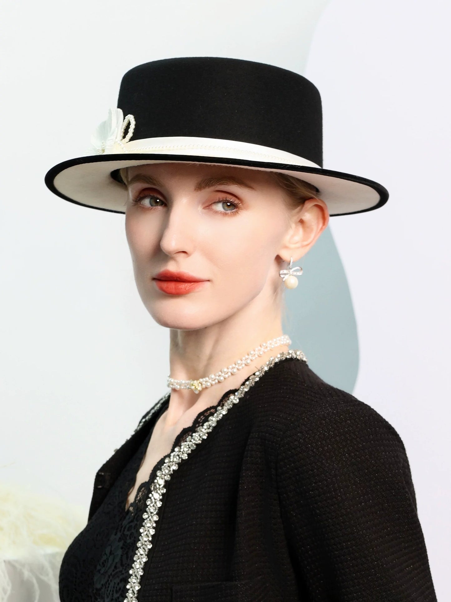 FADVES Elegant Women's Wide Brim Wool Felt Fedora Hat Classic Church Style 5070