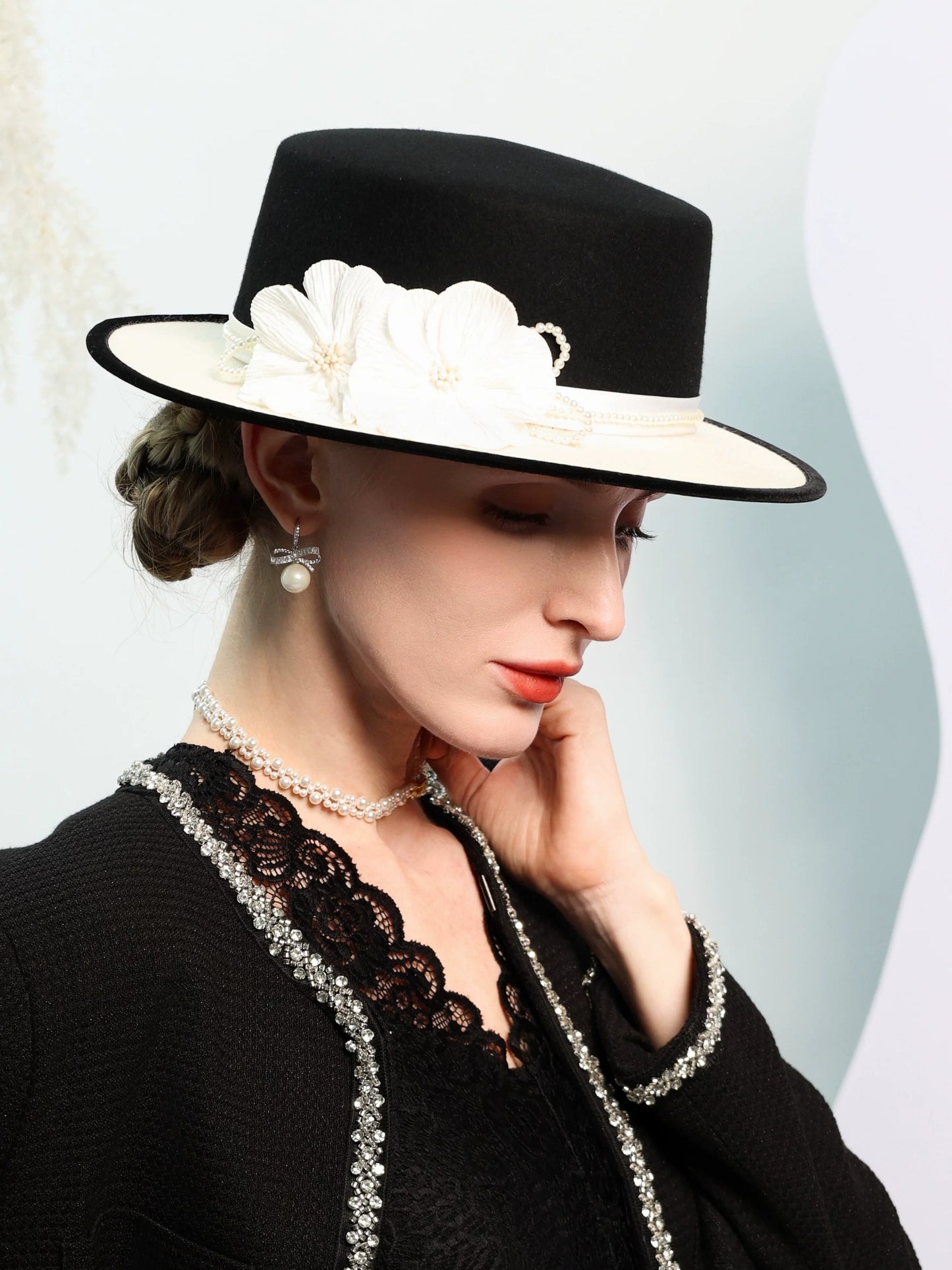 FADVES Elegant Women's Wide Brim Wool Felt Fedora Hat Classic Church Style 5070